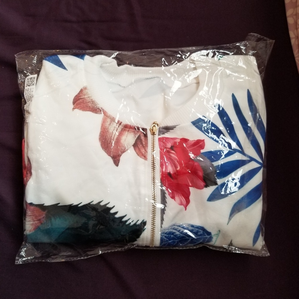 Floral jacket - Picture 2 of 2